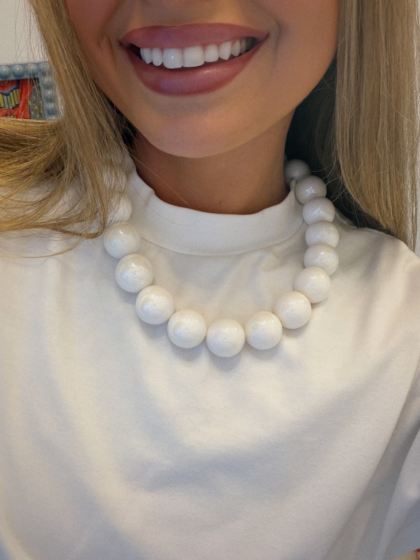 Shiny Ball Necklace - White