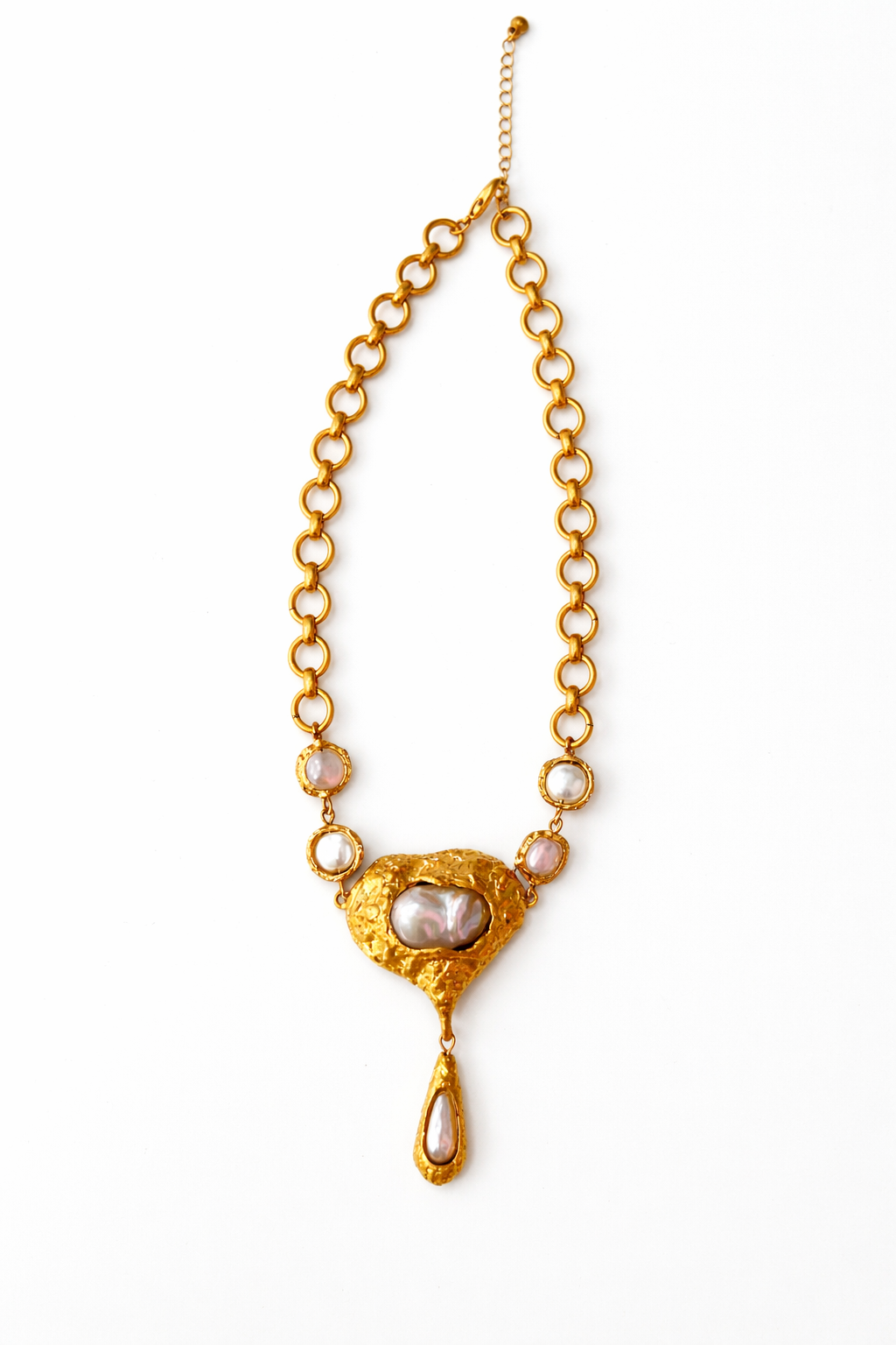 Collar Pearl Necklace