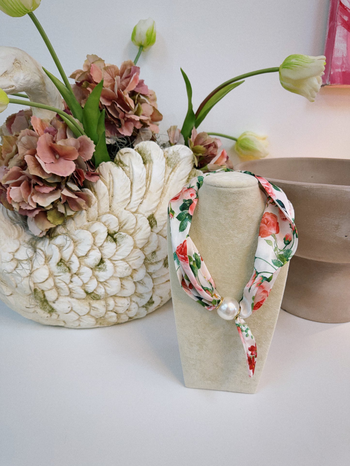 Floral Pearl Necklace