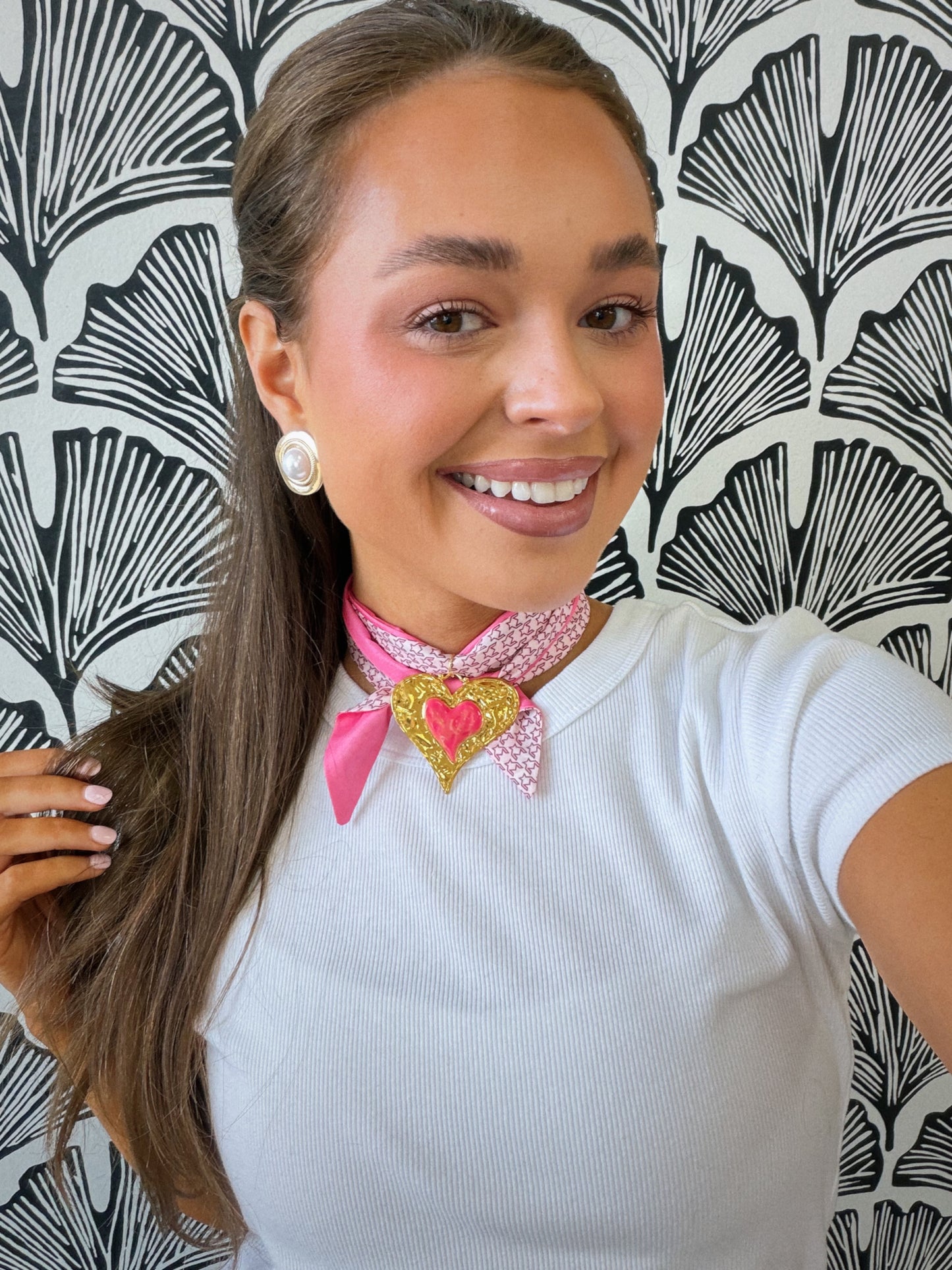 Candy Kiss Scarf Necklace